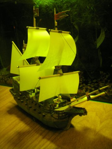 Парусны Караблік падарожнічае (першае вандраване)